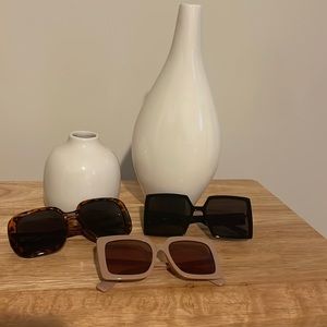 Time to get ready for summer! Bundle of 3 pairs of sunglasses.